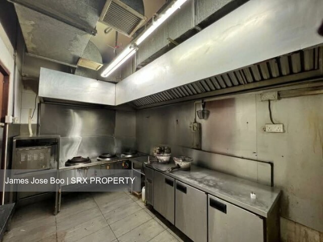 Busy Jalan Besar fnb | fitted up kitchen | Cheap rental   (D8), Retail #597391251